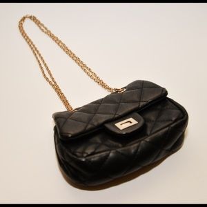 Women’s faux leather purse